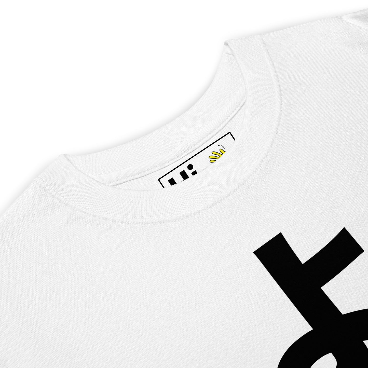 Hi Japanese Greeting T Shirt in white, view of front detail, よ in Japanese is pronounced "Yo"